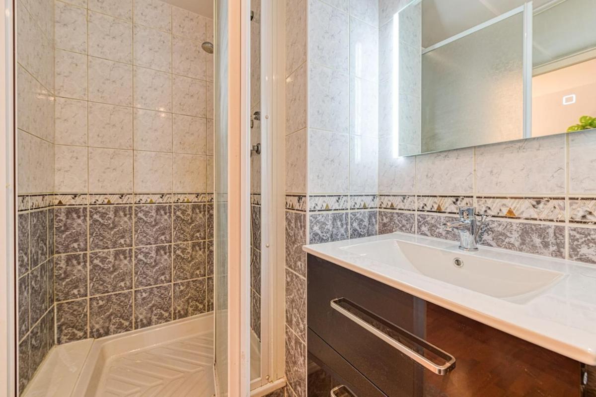 2 Rooms, Scandinavian Spirit, Free Wifi Fontaine  Luaran gambar